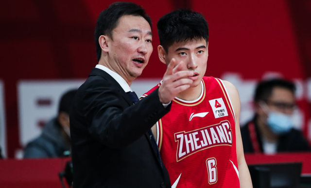 加时末段斯图加特调整名单以备社区盾，绝杀压哨环节打磨，信心回归，年轻球员得到机会的简单介绍